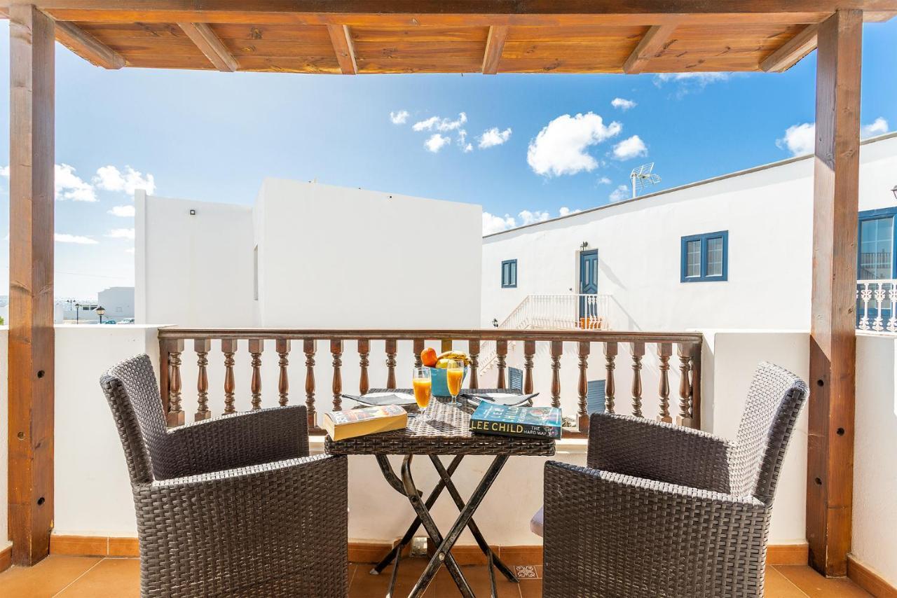 Casa Lili - Shared Pool - Close To Seafront Promenade - Sea Views From Upper Terrace Punta Mujeres Kültér fotó